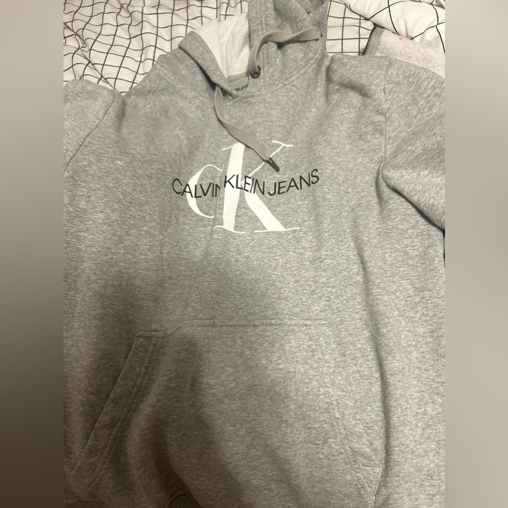 calvin klein grey hoodie, size men’s large